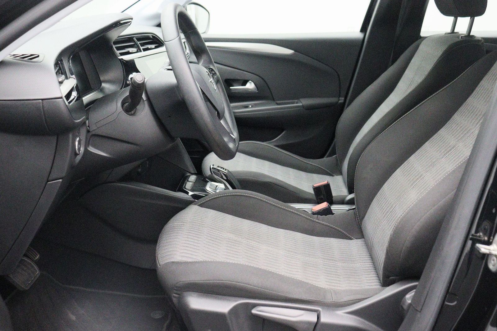 Opel Corsa F e Edition - Samsaru's Car Outlet