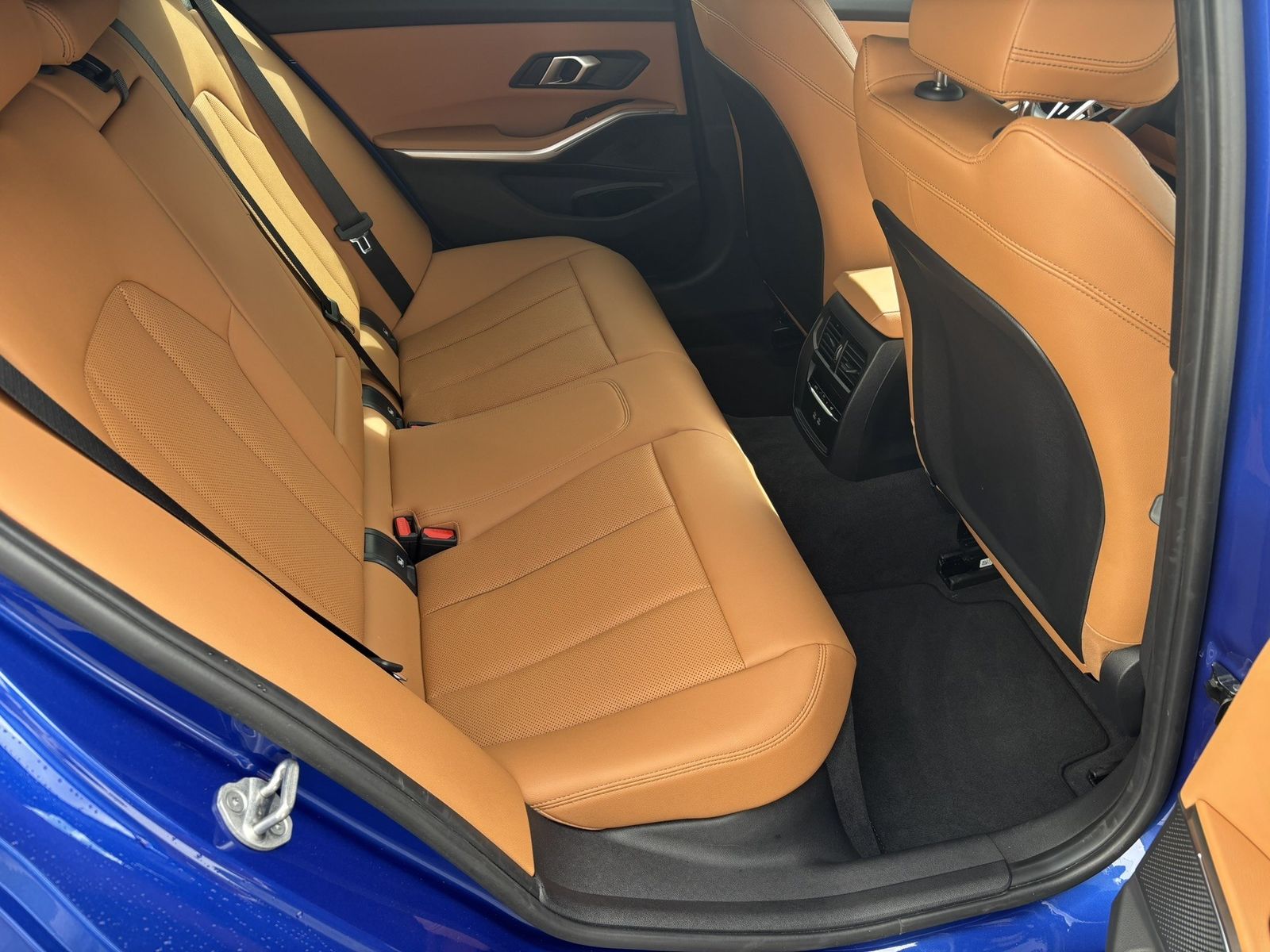 BMW 330e xDrive TOURING M SPORT AHK PANO AKUSTIK  E-