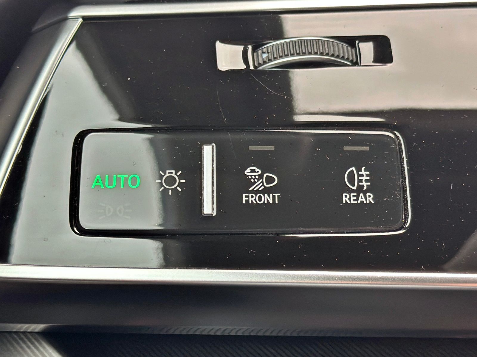 Audi RSQ8 performance 2xCARBON KERAMIK HUD NIGHT OLED