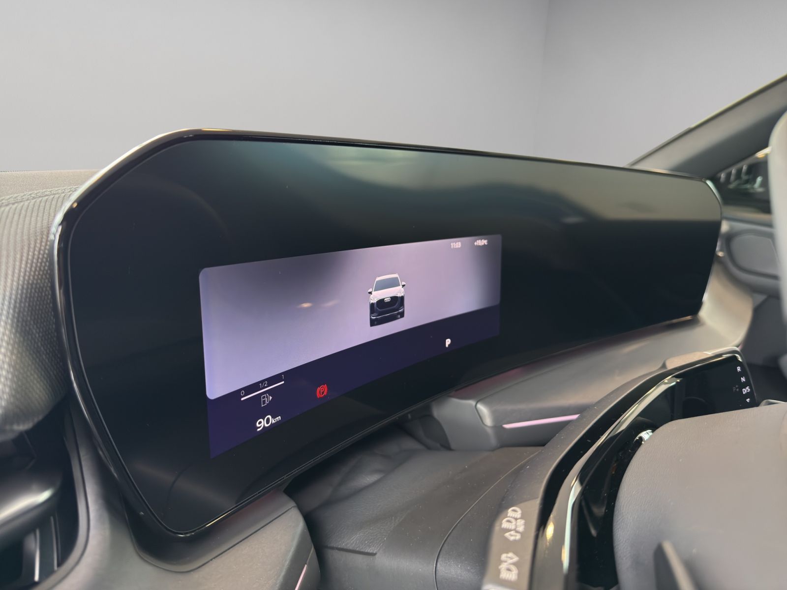 Audi Q3 SUV TFSI S line Matrix LED Navi  RÜ AHK 20"