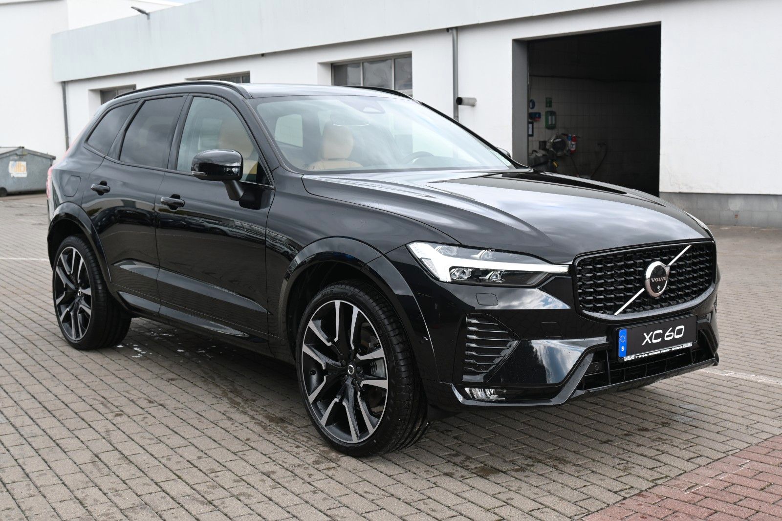 Volvo XC60 B4 D AWD Ultimate Dark*STDHZG*360°*LUFT*ACC