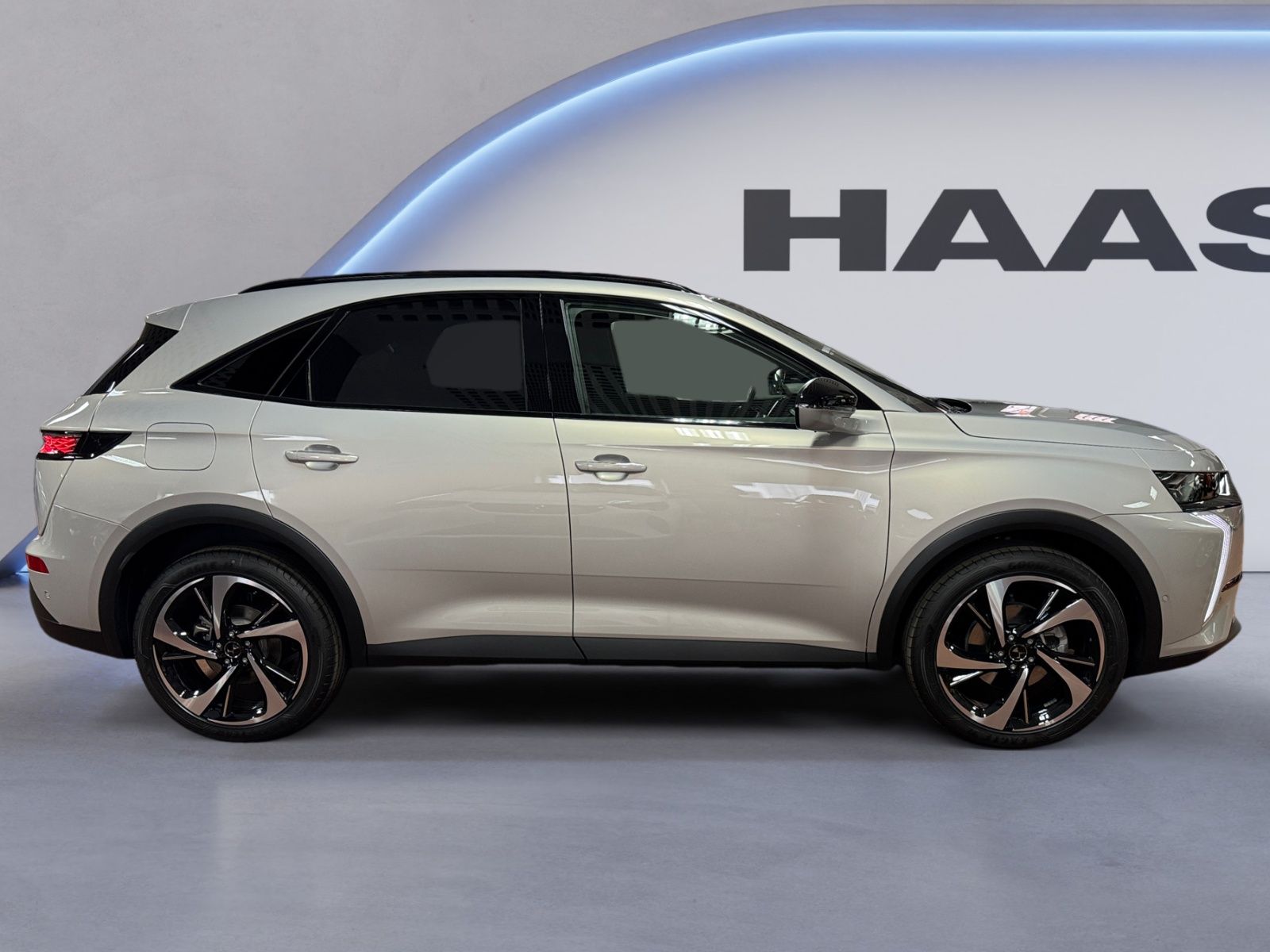 DS Automobiles DS7 1.5 BlueHDi 130 Rivoli Top Ausstattung