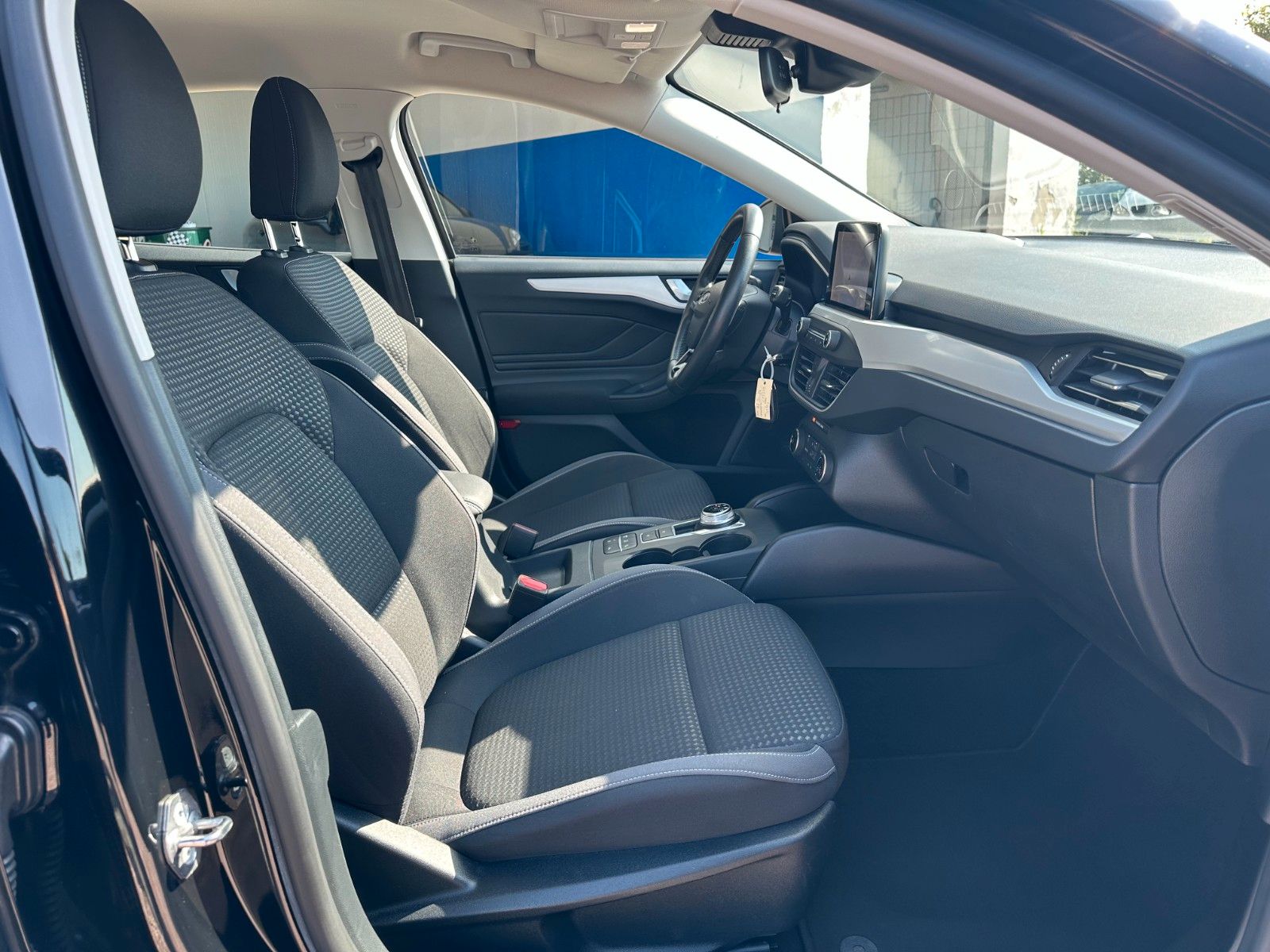 Ford Focus Turnier Cool & Connect - Samsaru's Car Outlet