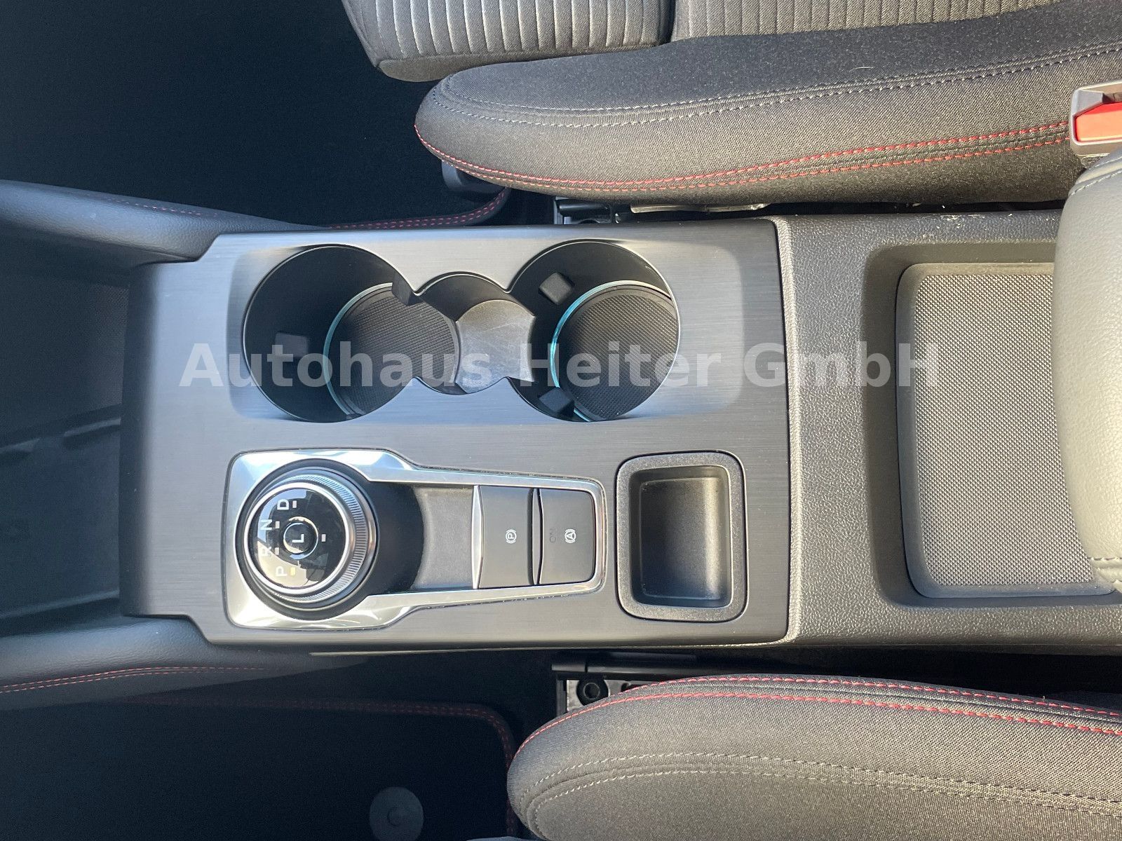 Ford Focus 1.5 EB Aut.ST-Line X / ACC+Matrix+e.Klappe