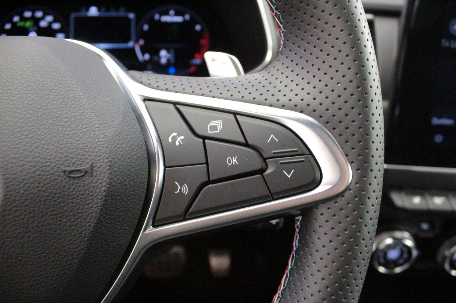 Renault Arkana Mild Hybrid - Samsaru's Car Outlet
