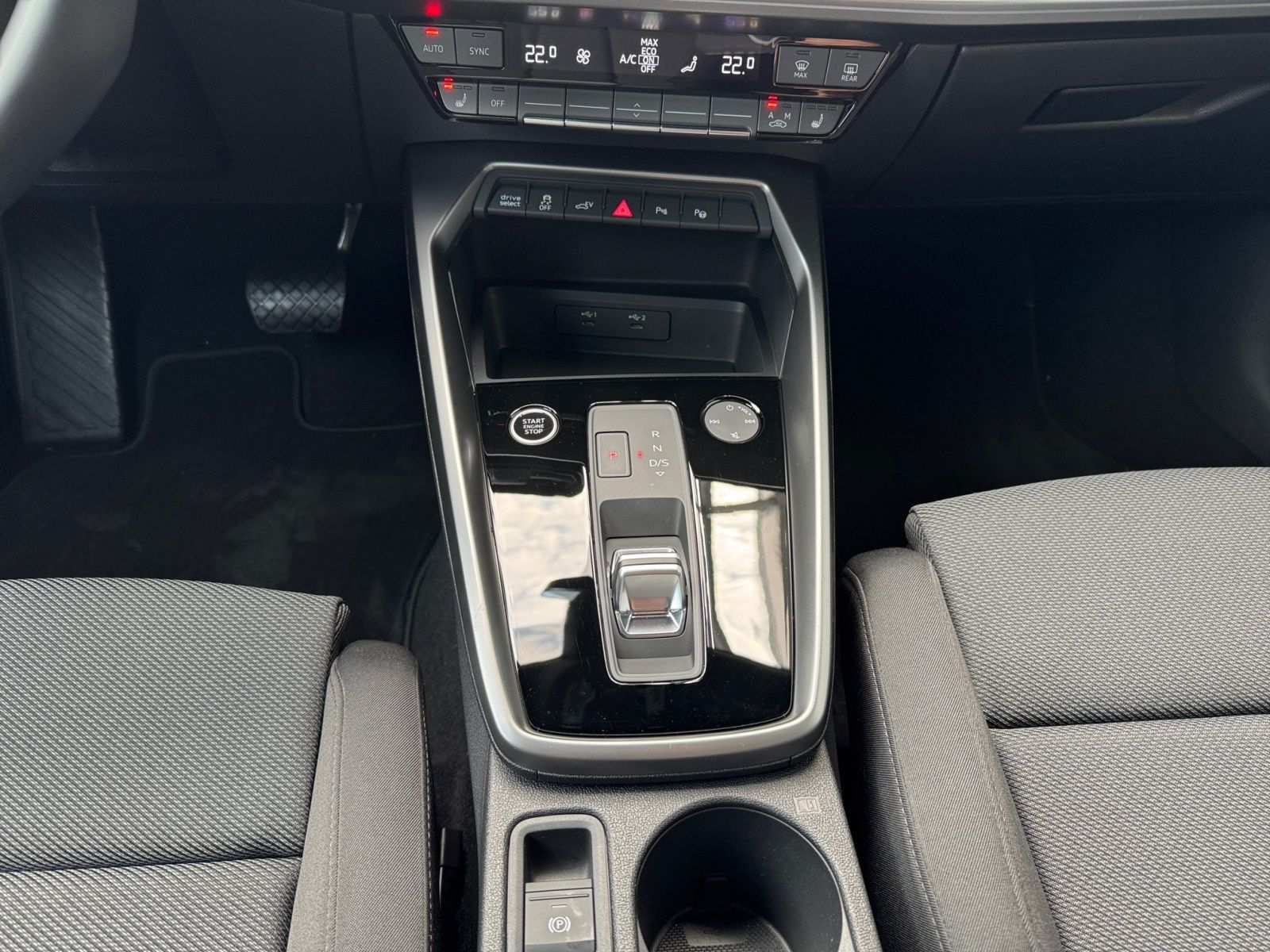 Audi A3 Sportback S line 45TFSIe - Samsaru's Car Outlet