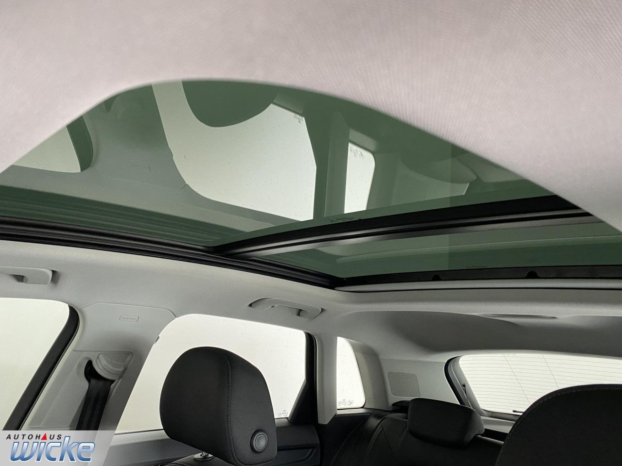 Audi Q3 35 TDI quattro - Samsaru's Car Outlet