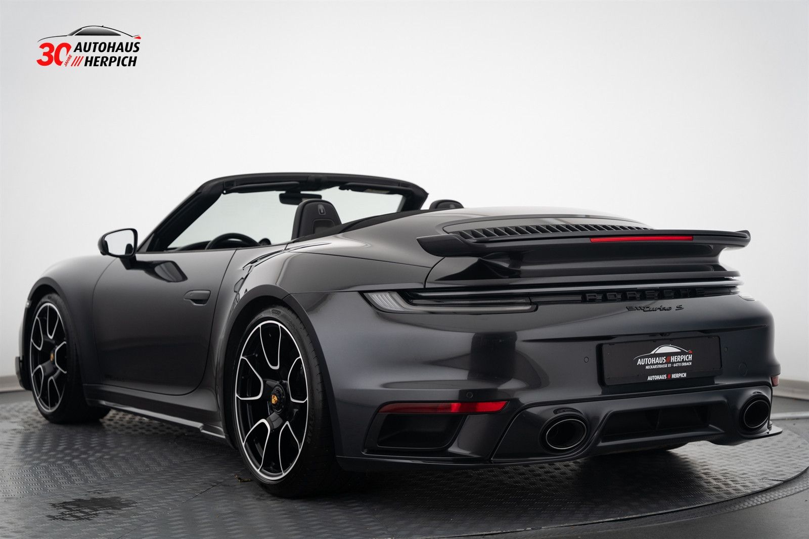 Porsche 992 Turbo S Cabrio PTS Grigiogranitometallic