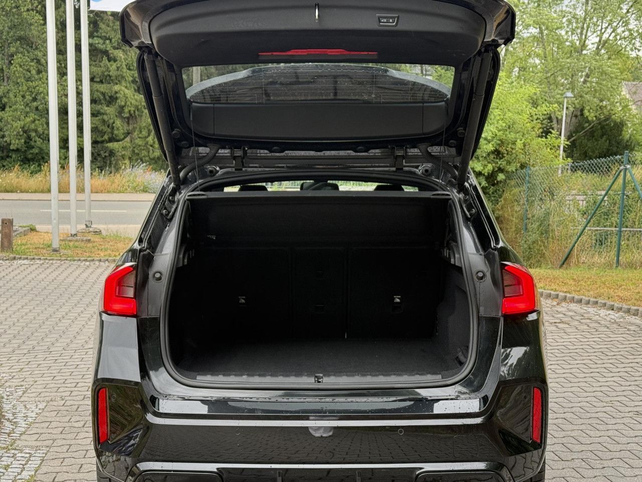 BMW X1 x23i M Sport - Samsaru's Car Outlet