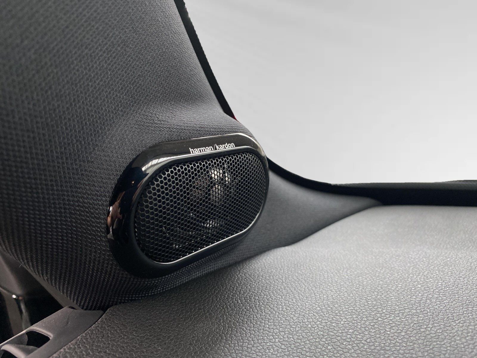 MINI Cooper - Samsaru's Car Outlet