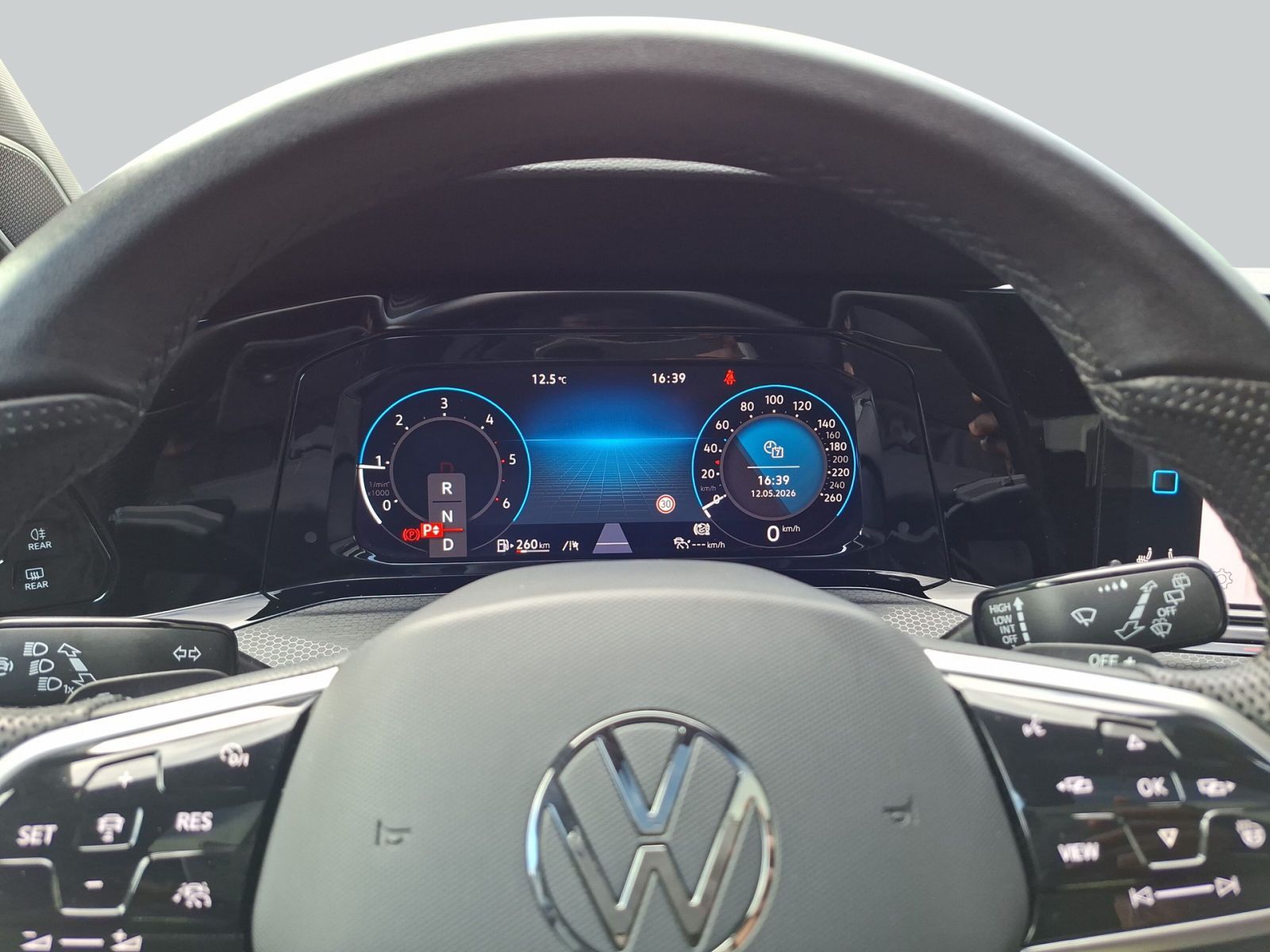 Volkswagen Golf VIII GTD 2.0 TDI DSG PANO IQ LIGHT RFK NAVI