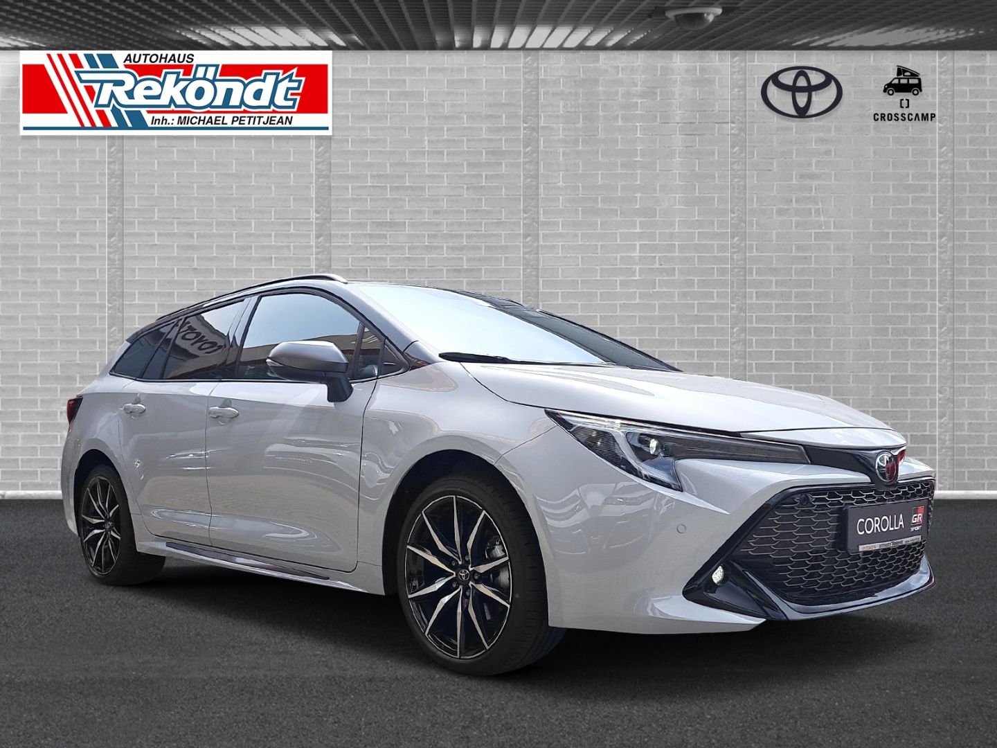 Toyota Corolla Touring Sports Hybrid GR Sport JBL ACC R