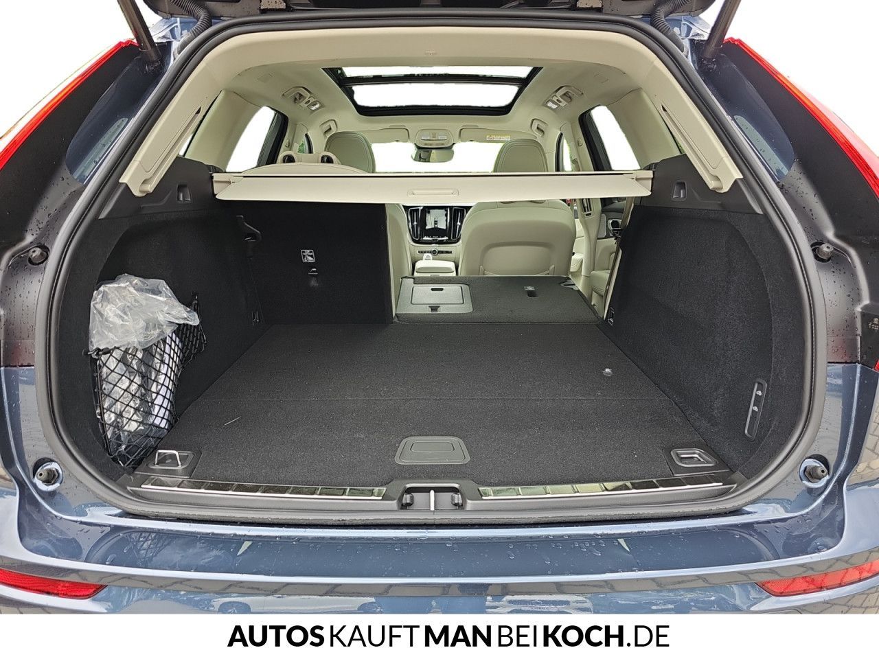 Volvo XC60 T6 AWD Plug-in Hybrid Ultra - Samsaru's Car Outlet