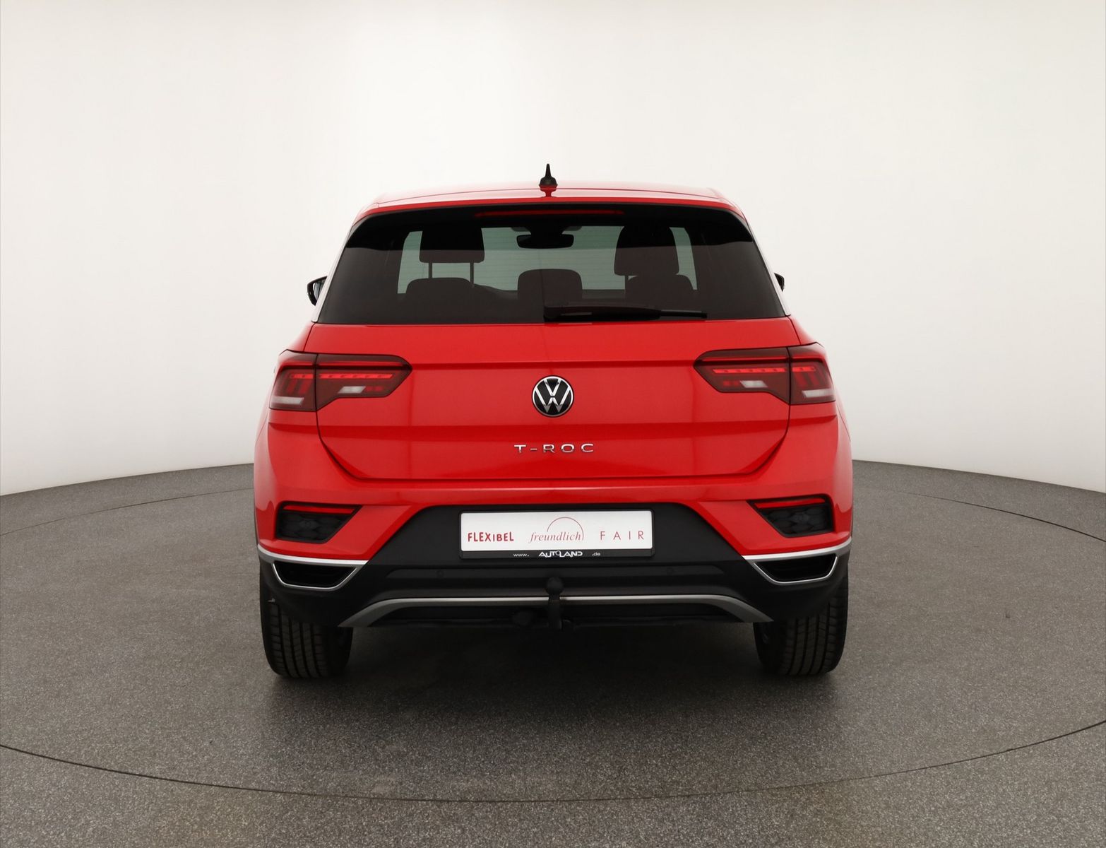 Volkswagen T-Roc 1.5 TSI DSG Sport - Samsaru's Car Outlet