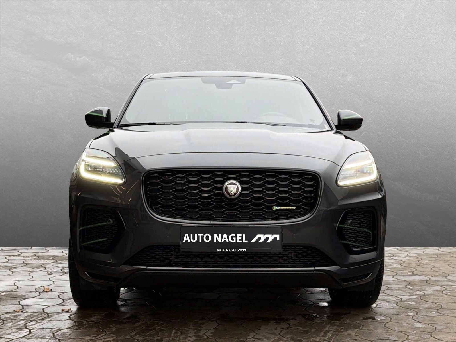 Jaguar E-Pace P300e R-Dyn.SE *Plug-in*20"AHK Black-Pack