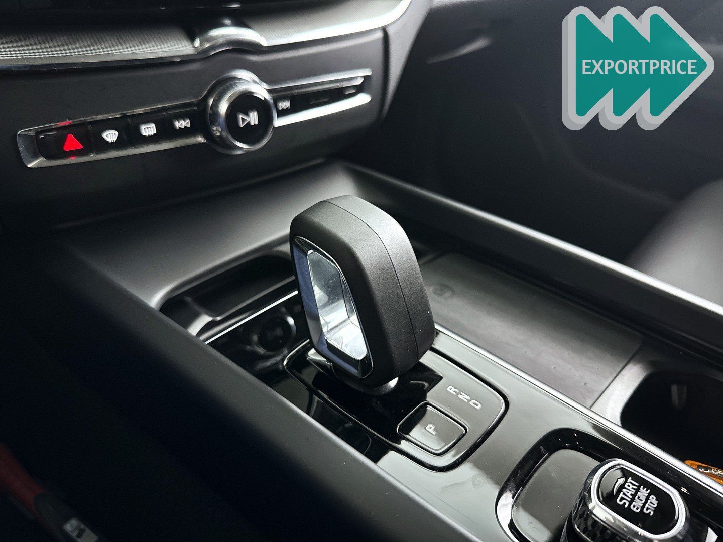 Volvo XC60 T6 Aut. Plug-in hybrid AWD Plus Dark | pano