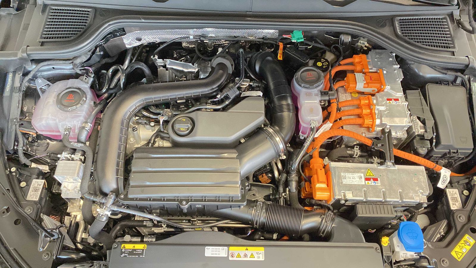 Volkswagen Golf VIII GTE 1.5 eHybrid 360 ACC AUT HUD Kam.