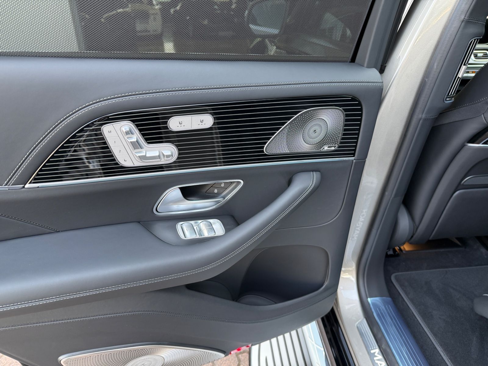 Mercedes-Benz GLS 600 Maybach 4Matic - Samsaru's Car Outlet
