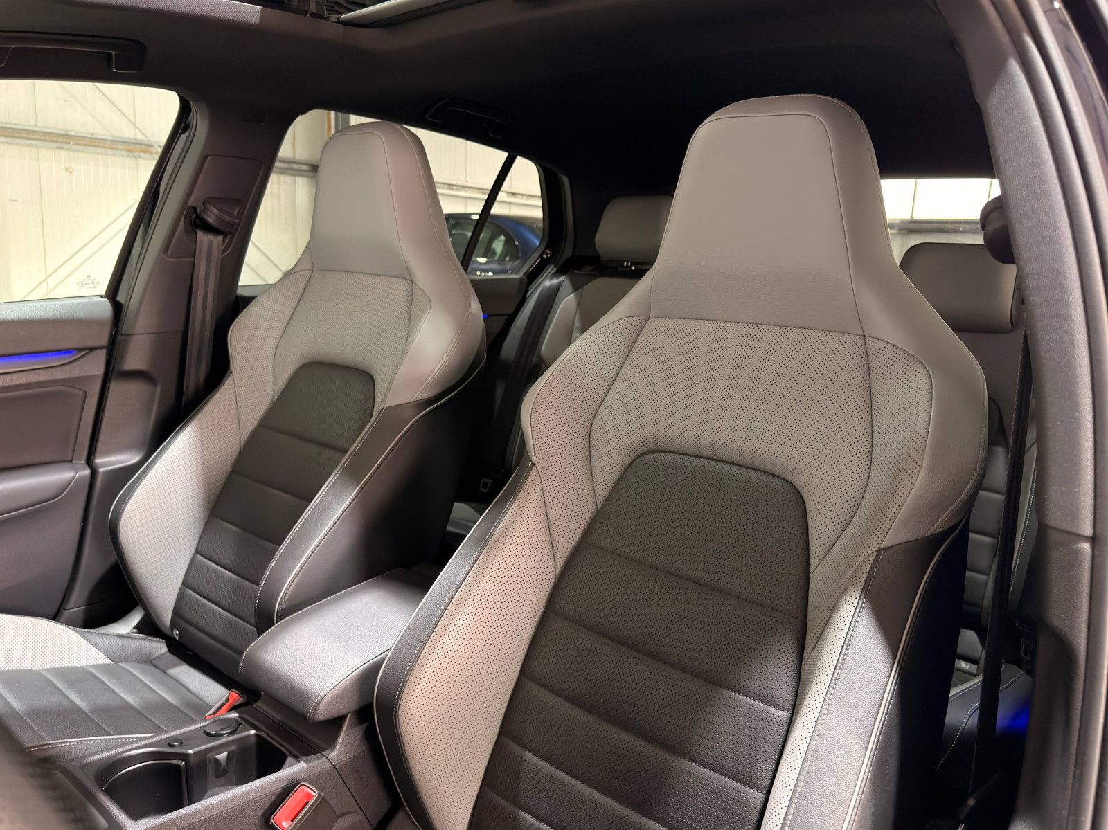 Volkswagen Golf VIII GTD*PANO*KAMERA*SITZKLIMA*LED*LEDER*