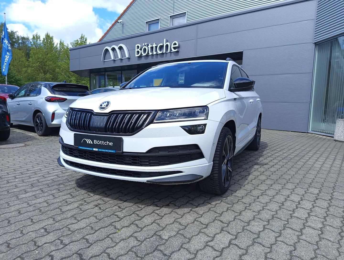 Skoda Karoq Sportline 4x4 2.0 TSI AHK*CANTON-SOUND*360