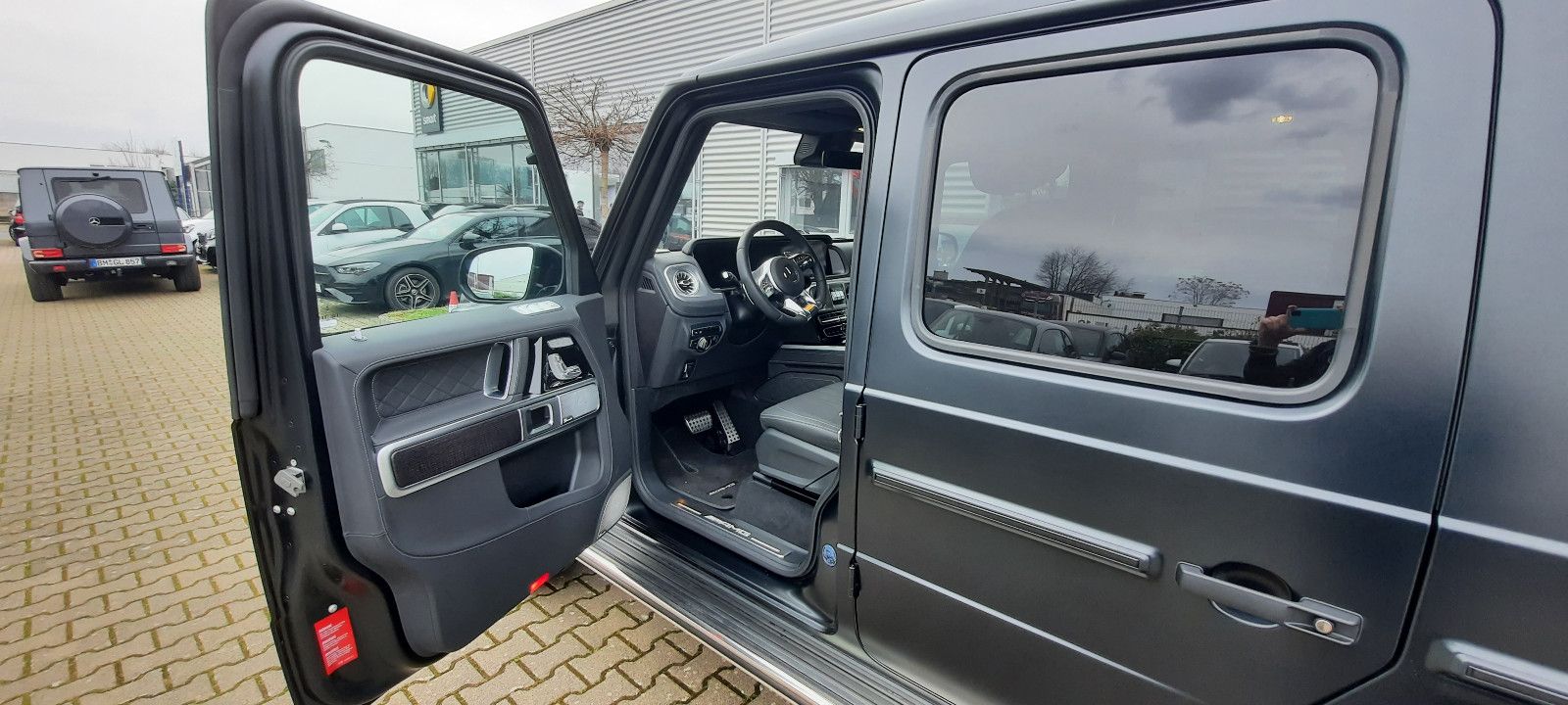 Mercedes-Benz G 63 AMG - Samsaru's Car Outlet