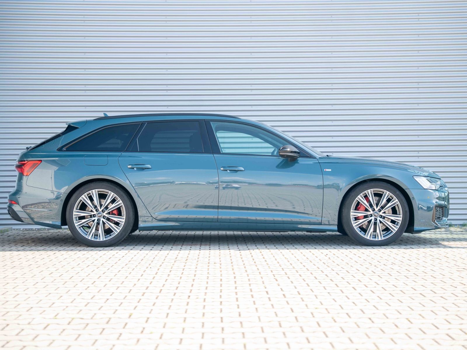 Audi A6 Avant 55 TFSI e quattro sport - Samsaru's Car Outlet