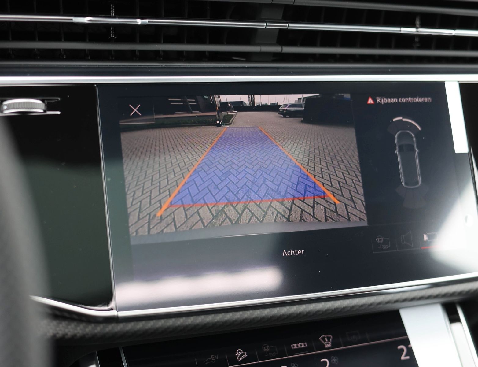 Audi Q8 60 TFSIe Quattro - Samsaru's Car Outlet