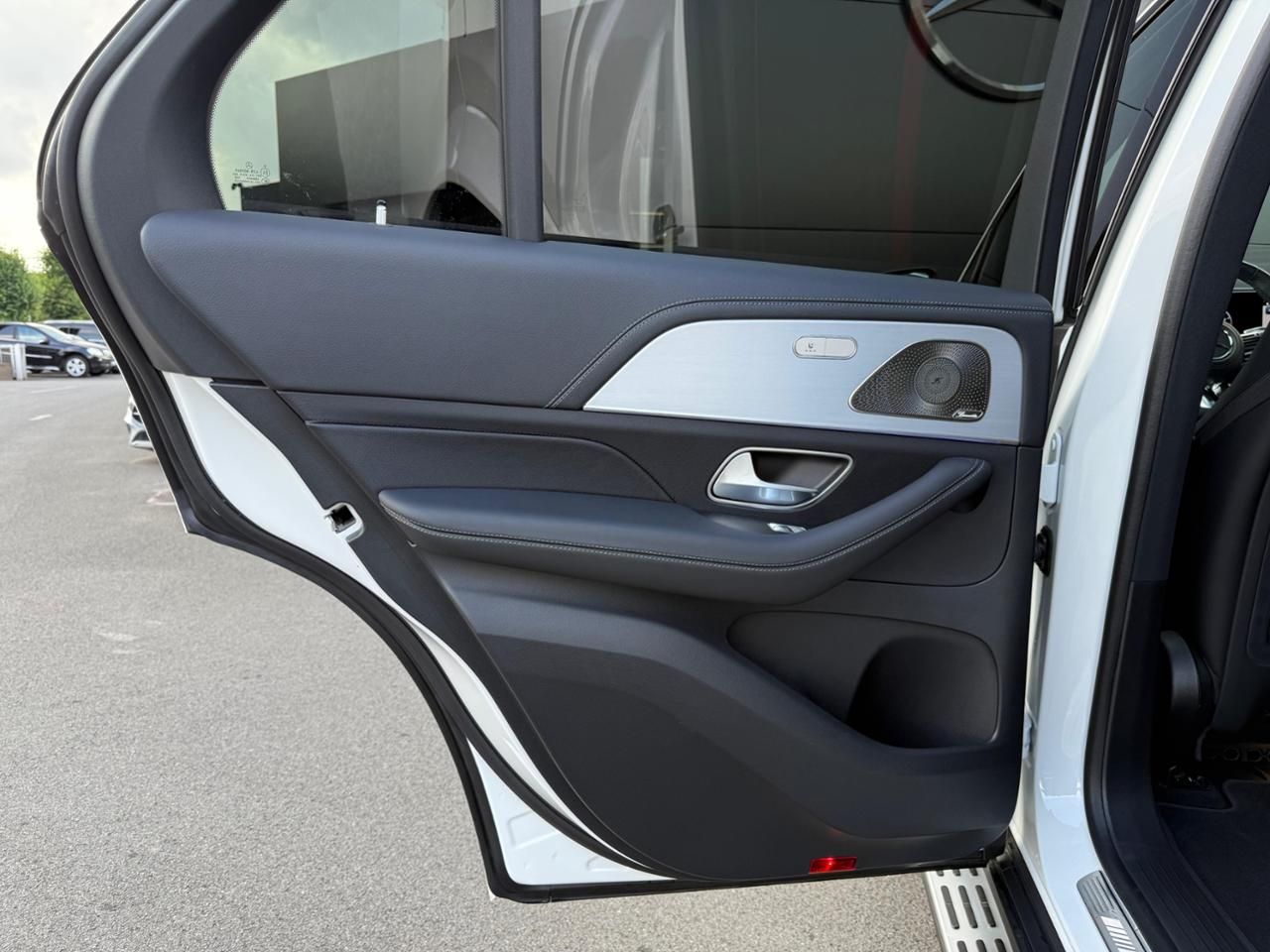 Mercedes-Benz GLE 53 AMG 4M+ Night StHzg AHK Pano HUD 21 Zoll