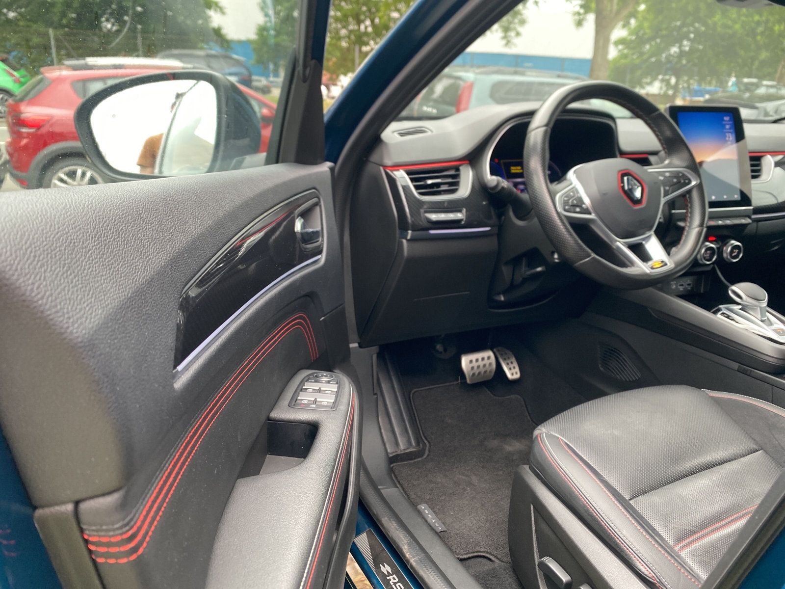 Renault Arkana R.S. LINE E-TECH 145 - Samsaru's Car Outlet