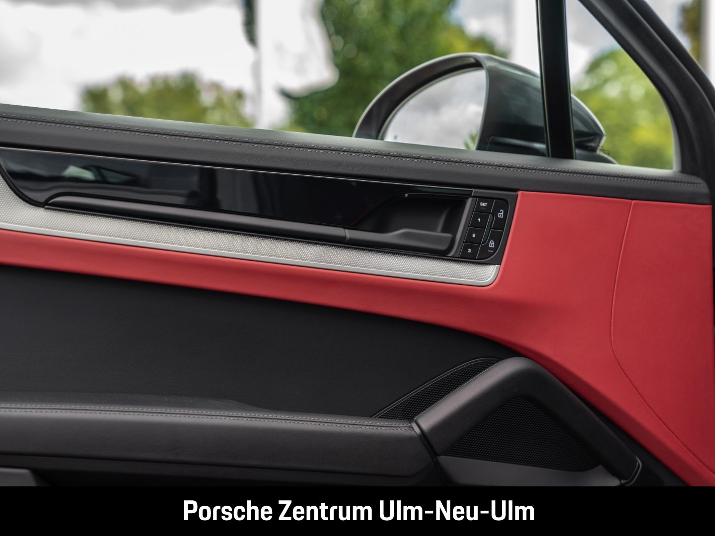 Porsche Cayenne Hinterachslenkung InnoDrive Head-Up