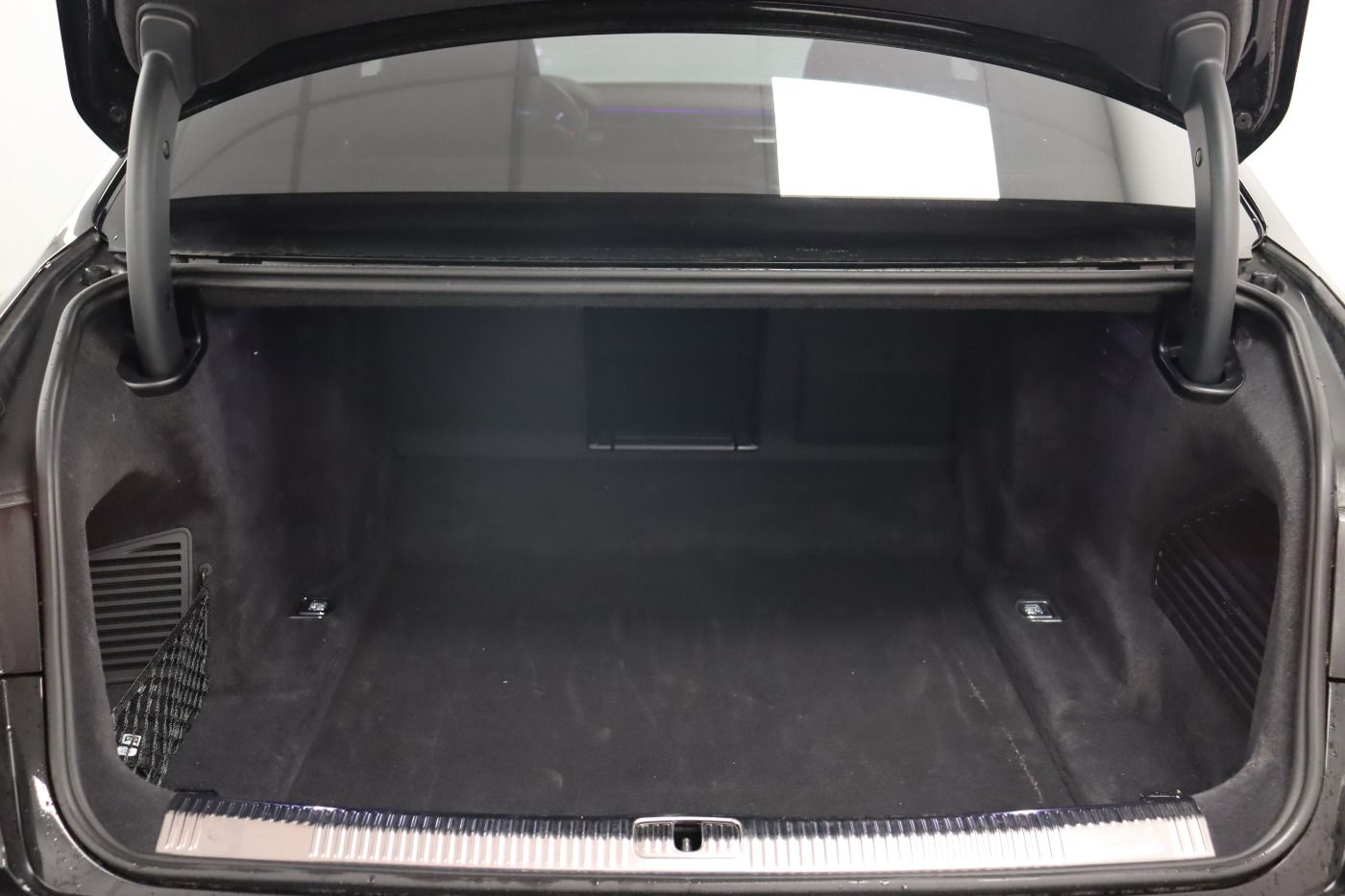 Audi A8 50 TDI quattro - Samsaru's Car Outlet