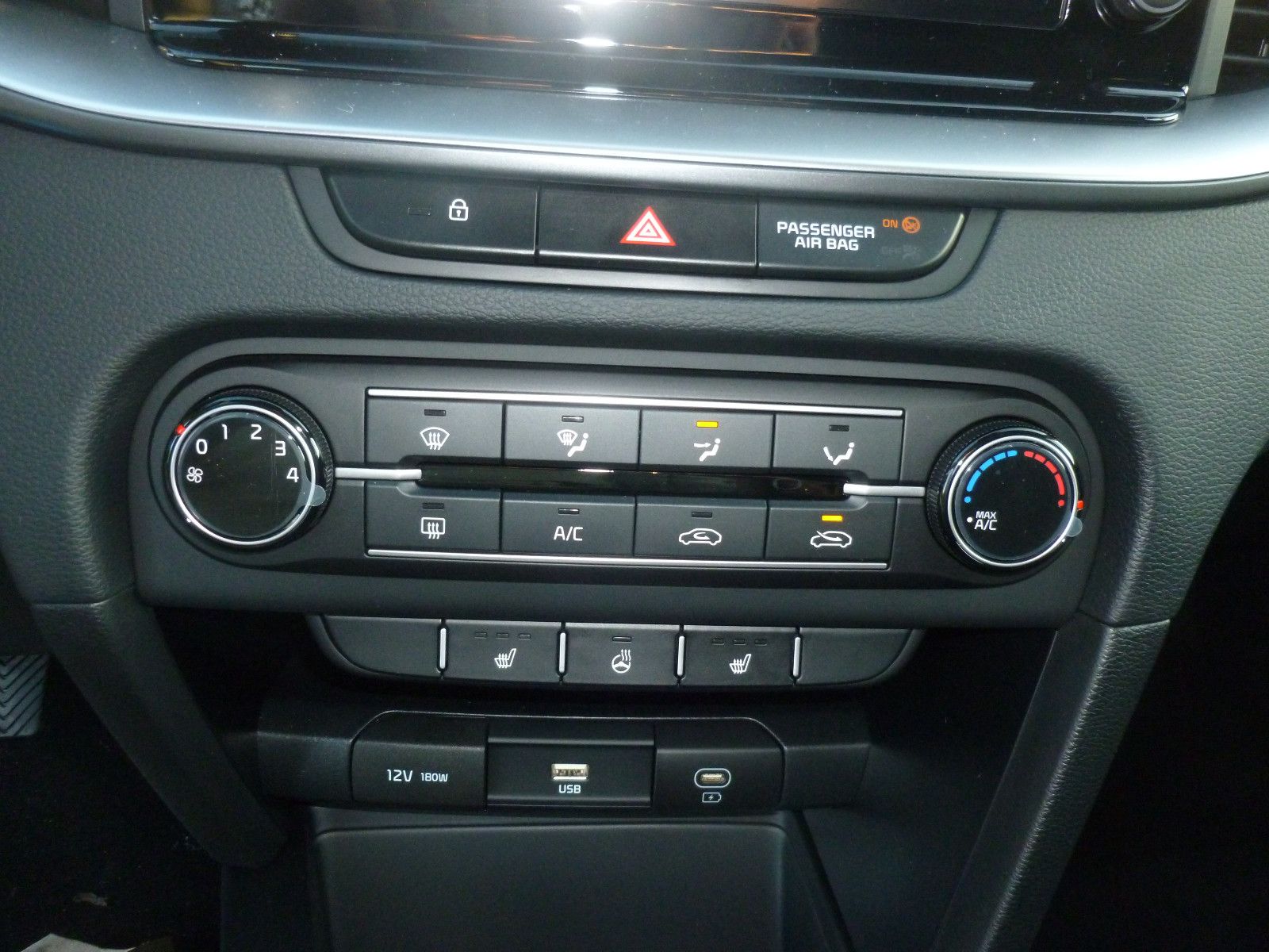 Kia Ceed ED7 Emotion - Samsaru's Car Outlet
