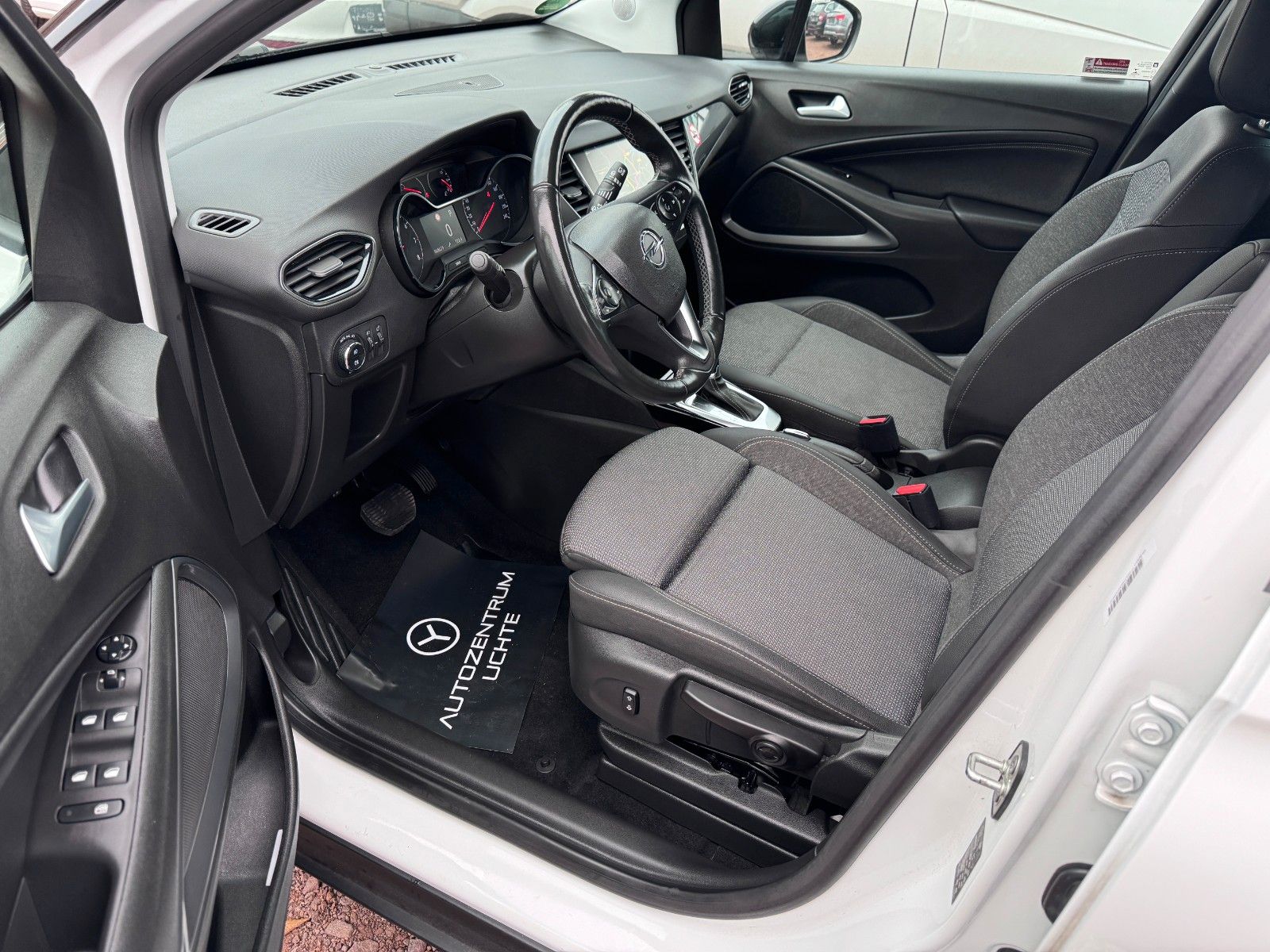 Opel Crossland Elegance - Samsaru's Car Outlet