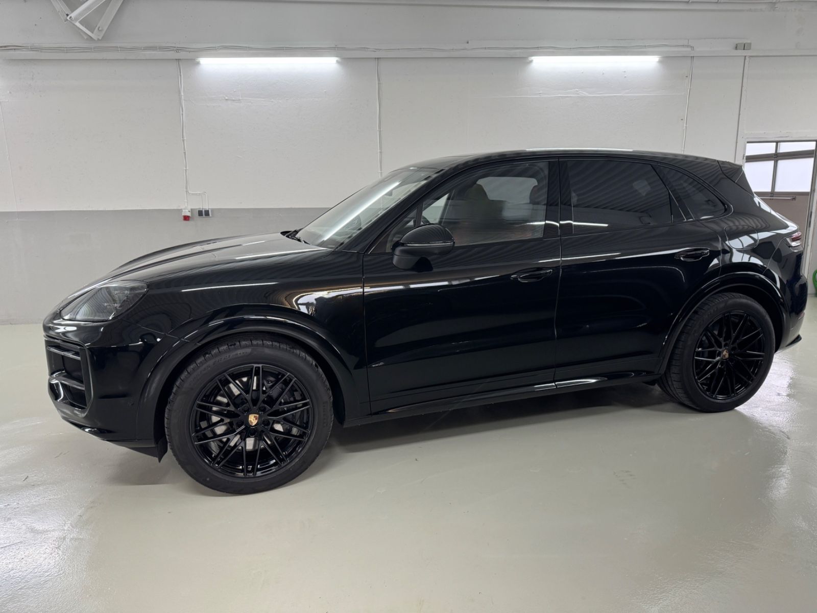 Porsche Cayenne E-Hybrid /Mod.2025/Sport Paket Lp160.500