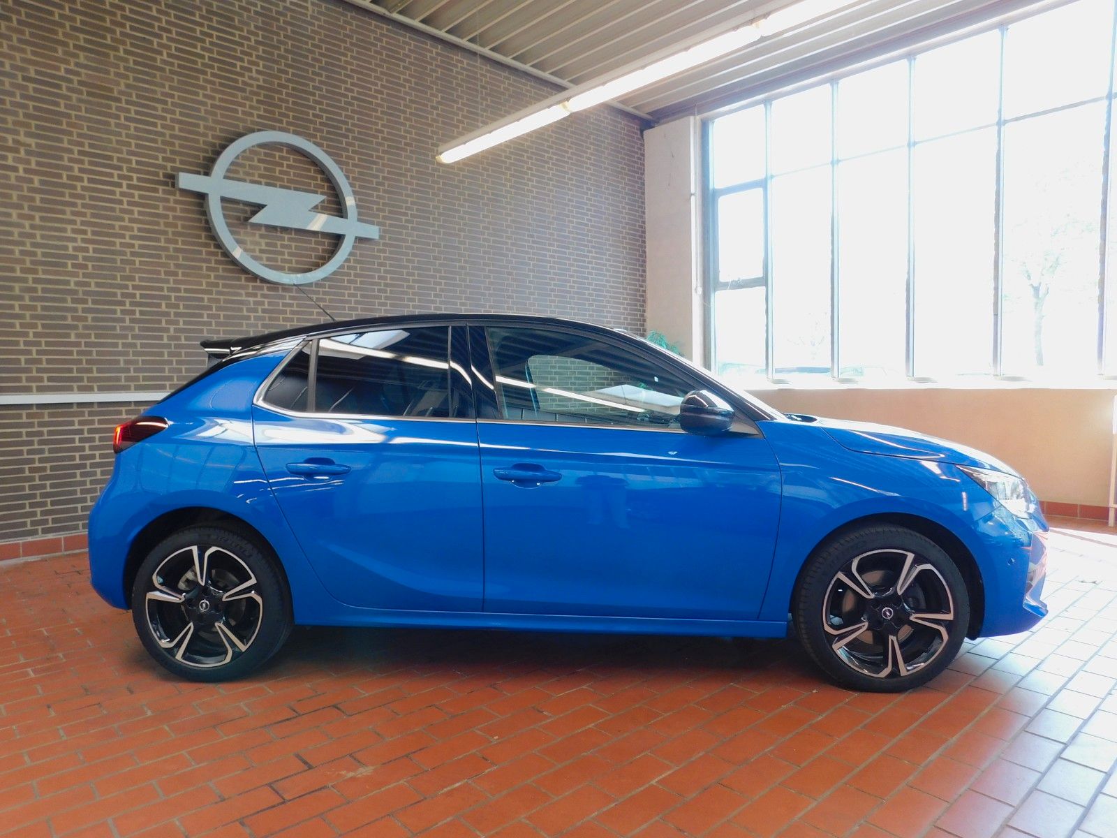 Opel Corsa F Ultimate - Samsaru's Car Outlet