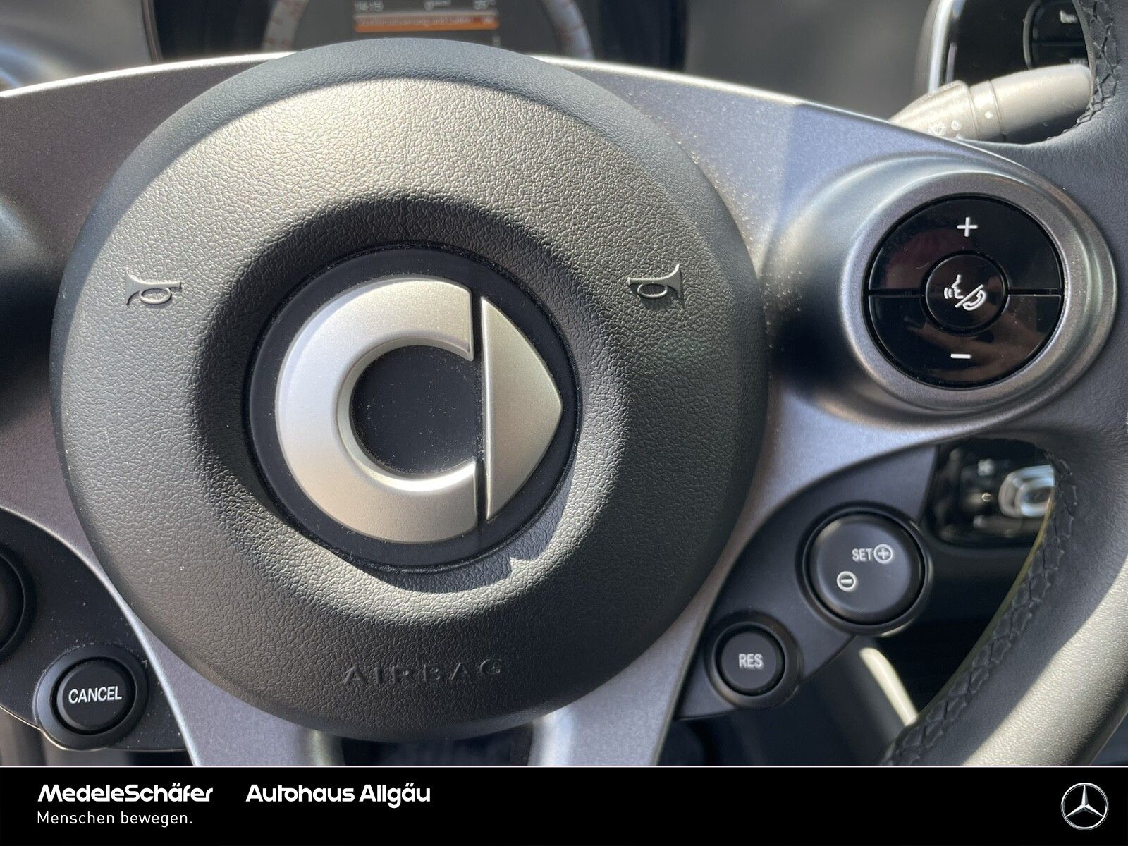 Smart smart EQ fortwo cabrio Passion Plus - Samsaru's Car Outlet