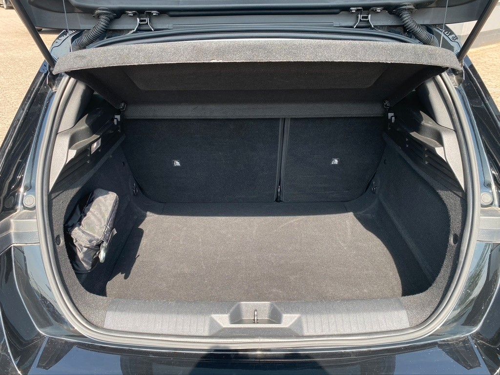 Opel Astra L Lim. Business Edition - Samsaru's Car Outlet