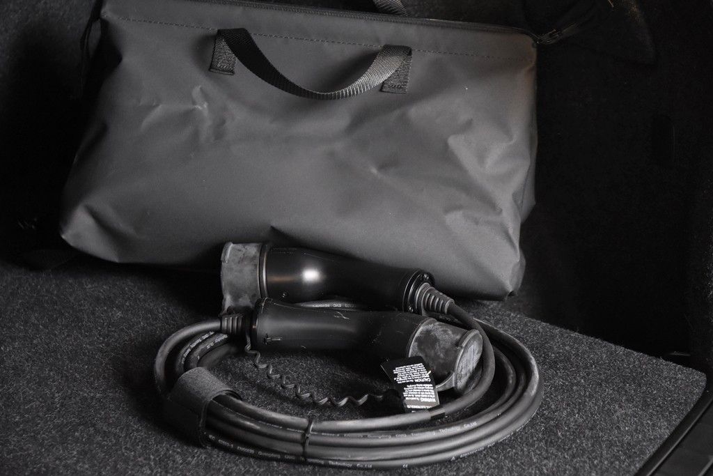 Volvo XC40 T4 Recharge Inscription - Samsaru's Car Outlet