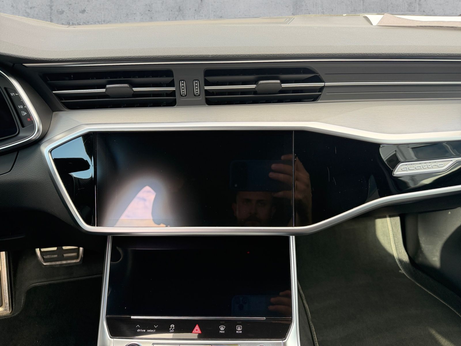 Audi A6 Avant 40TDI QU S-TR S-LINE MATRIX+NAV+ACC+AHK