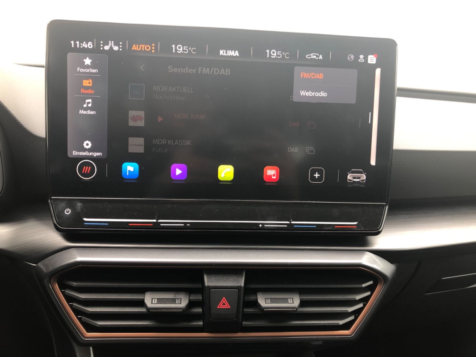 Cupra Leon Sportstourer 1.5 eTSI ACT DSG - Samsaru's Car Outlet