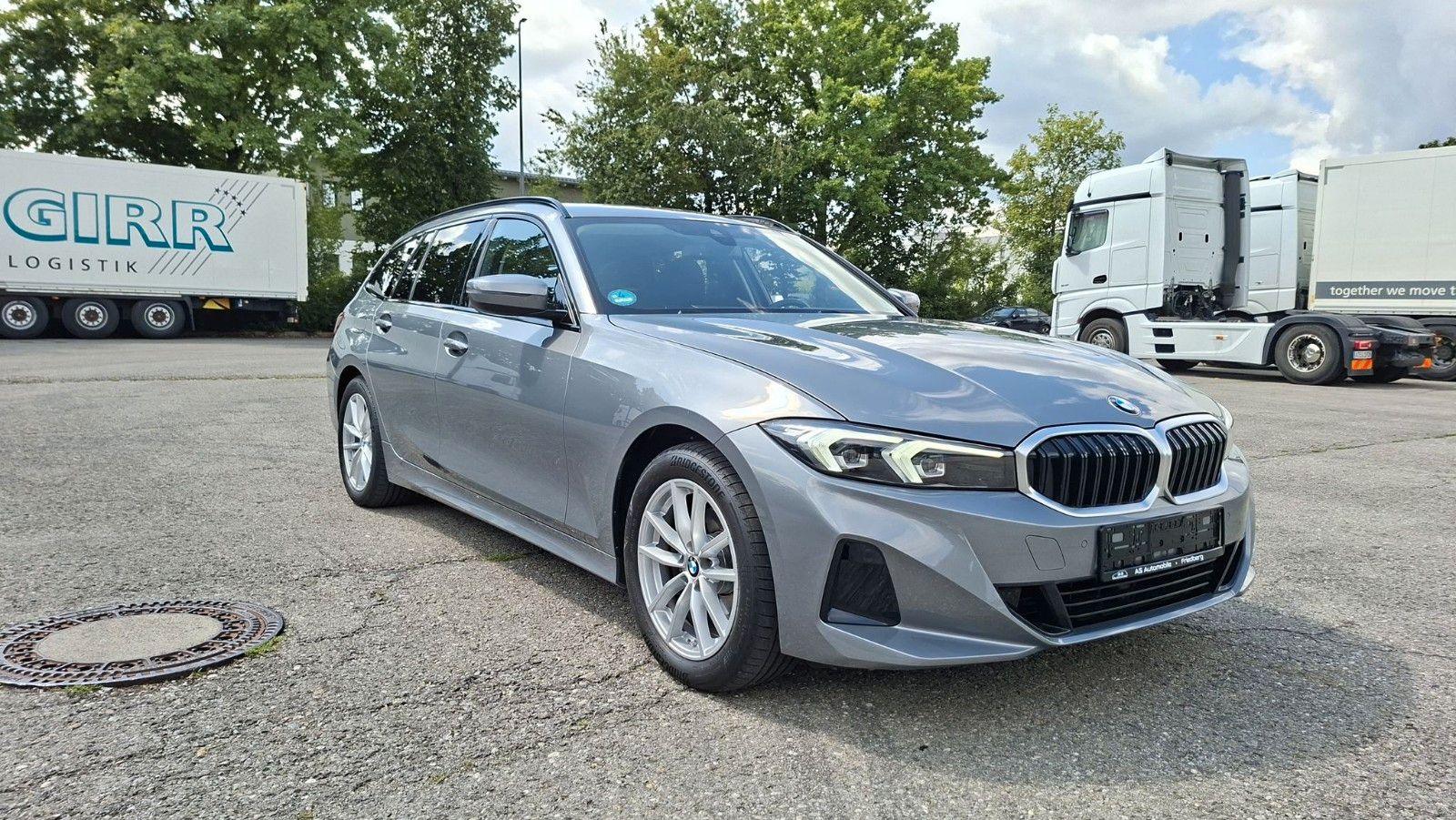 BMW 320d xDrive Touring - Samsaru's Car Outlet