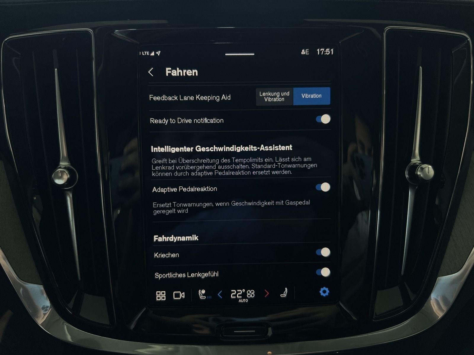Volvo S60 T8 Ultimate Dark Recharge AWD B&W Massage