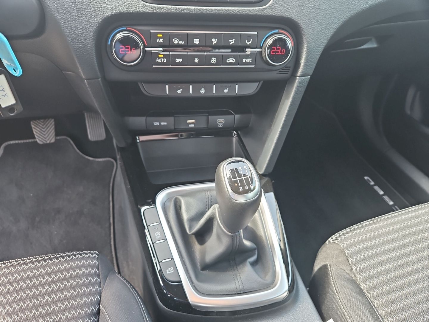 Kia Ceed 1.0T Vision - Samsaru's Car Outlet