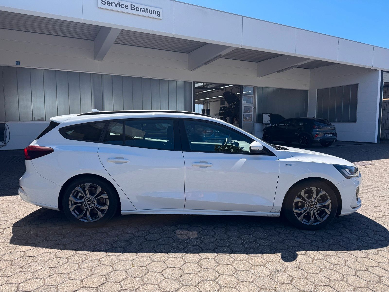 Ford Focus St-Line 1.5 Turnier ABSTEMP. KAMERA NAVI