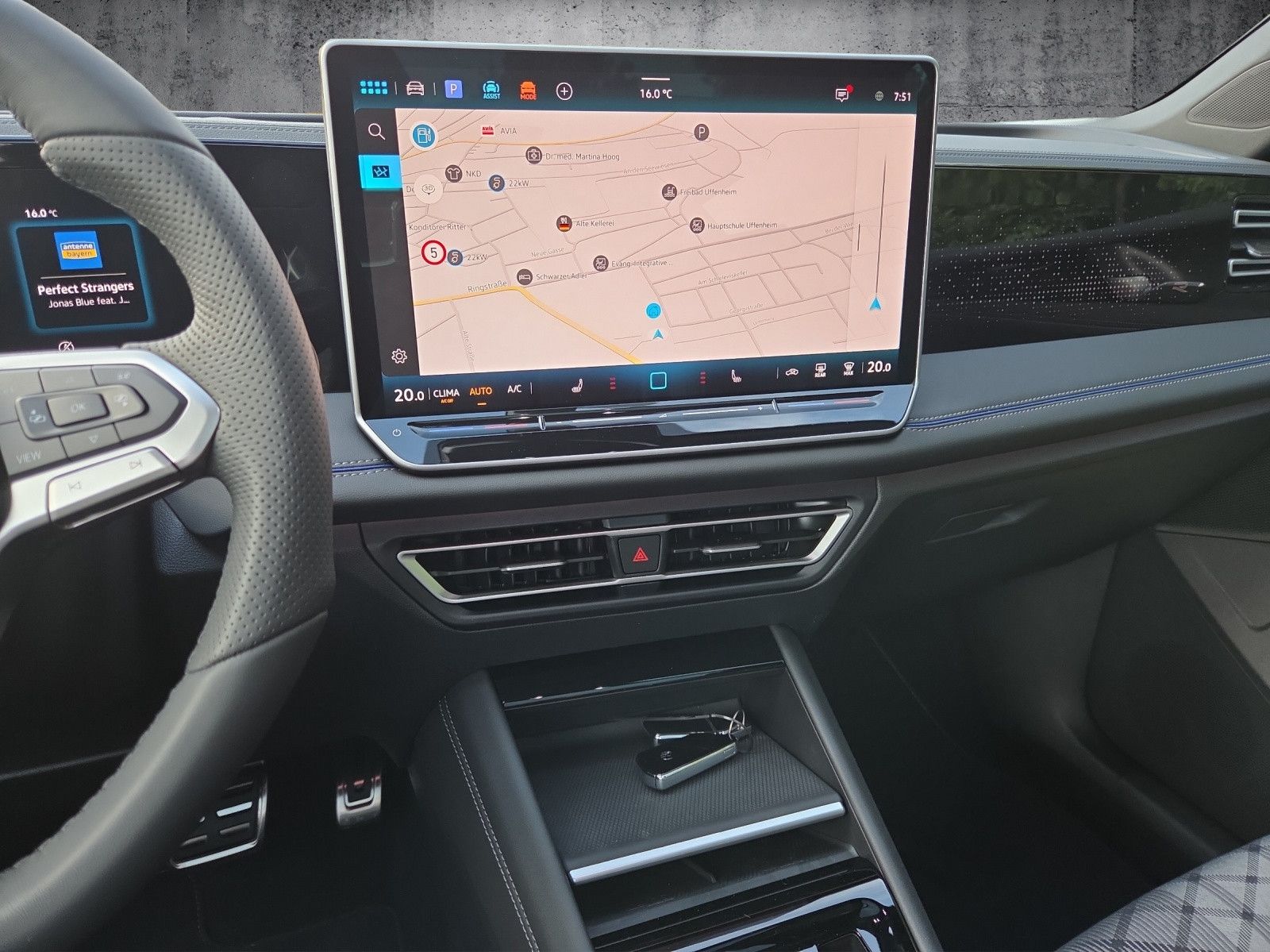 Volkswagen Tiguan R-Line 2.0 TDI SCR DSG 4MOTION Pano AHK