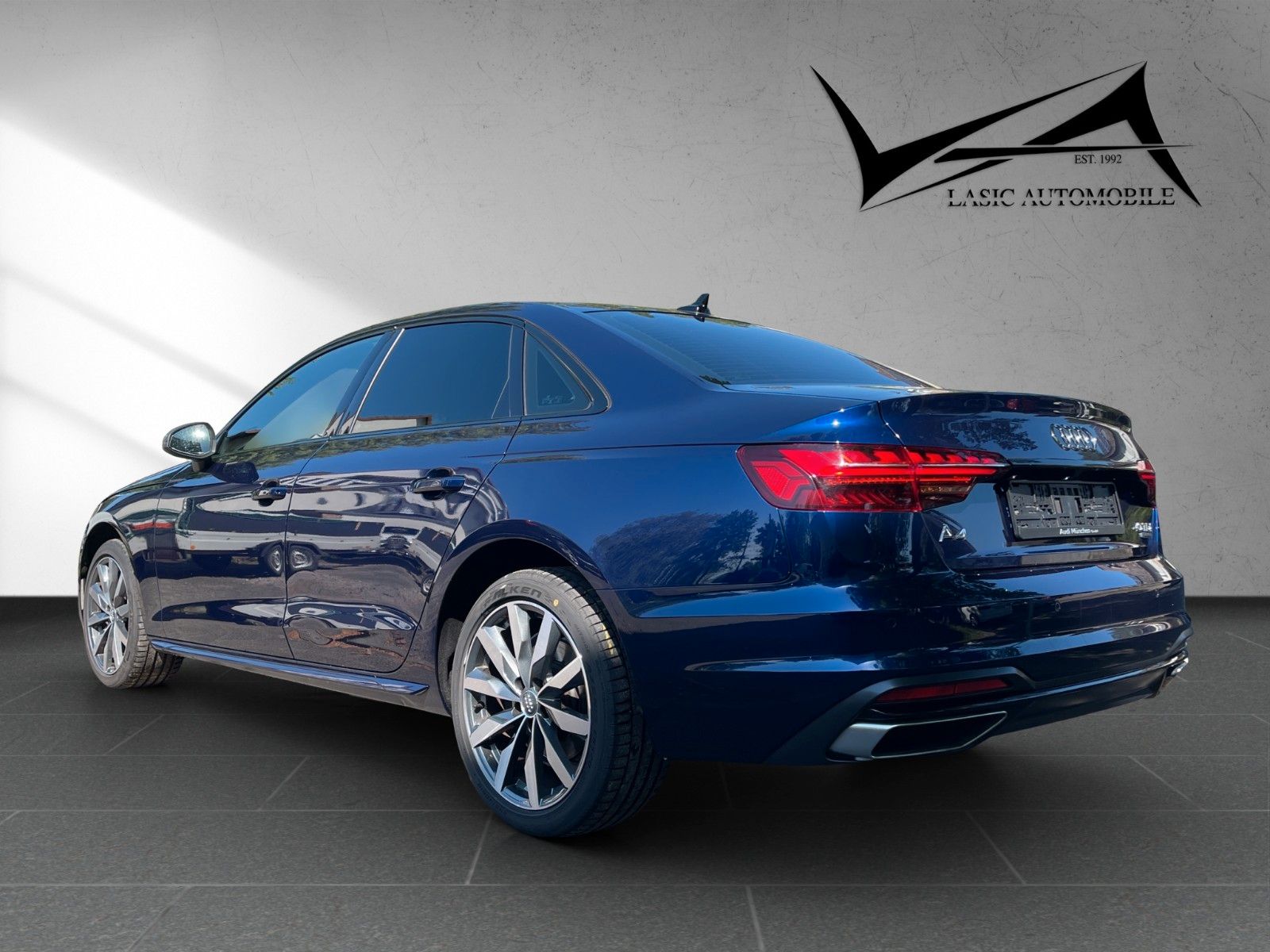 Audi A4 40 TDI quattro advanced - Samsaru's Car Outlet