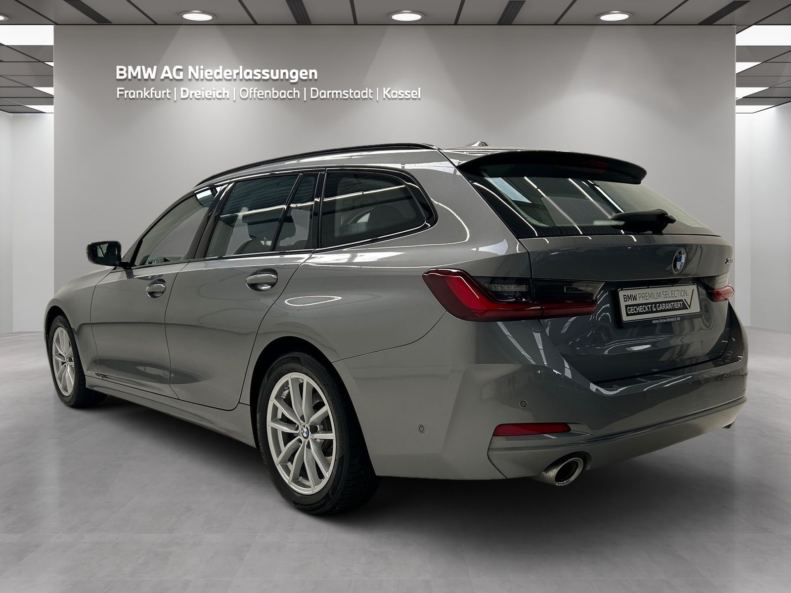 BMW 320d LiveCockpitProf - Samsaru's Car Outlet