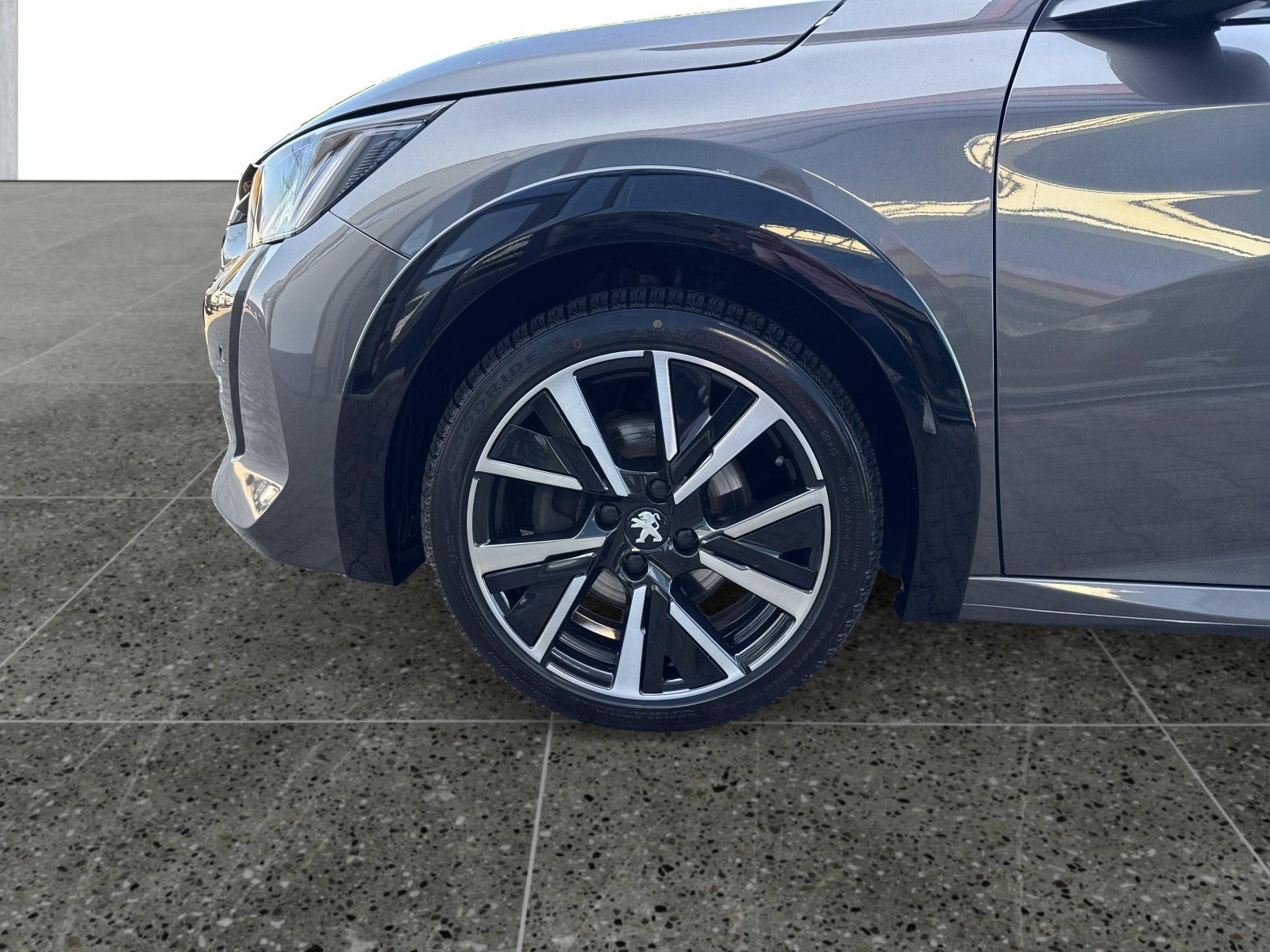 Peugeot 208 GT Line - Samsaru's Car Outlet
