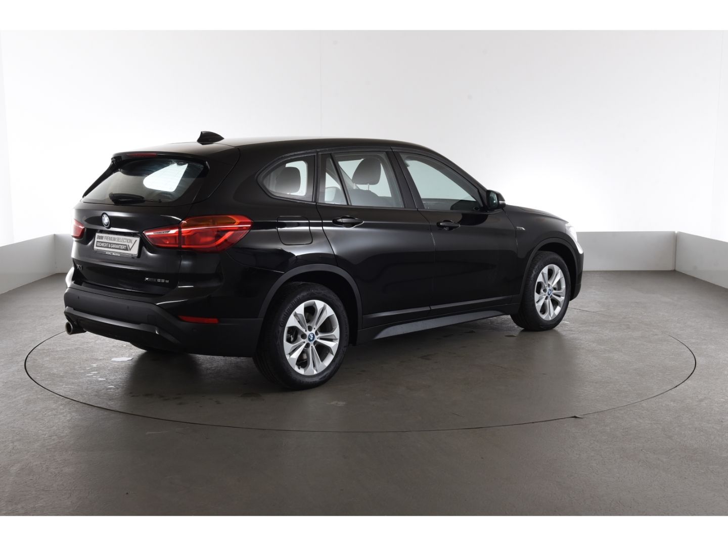 BMW X1 xDrive 25e Advantage - Samsaru's Car Outlet