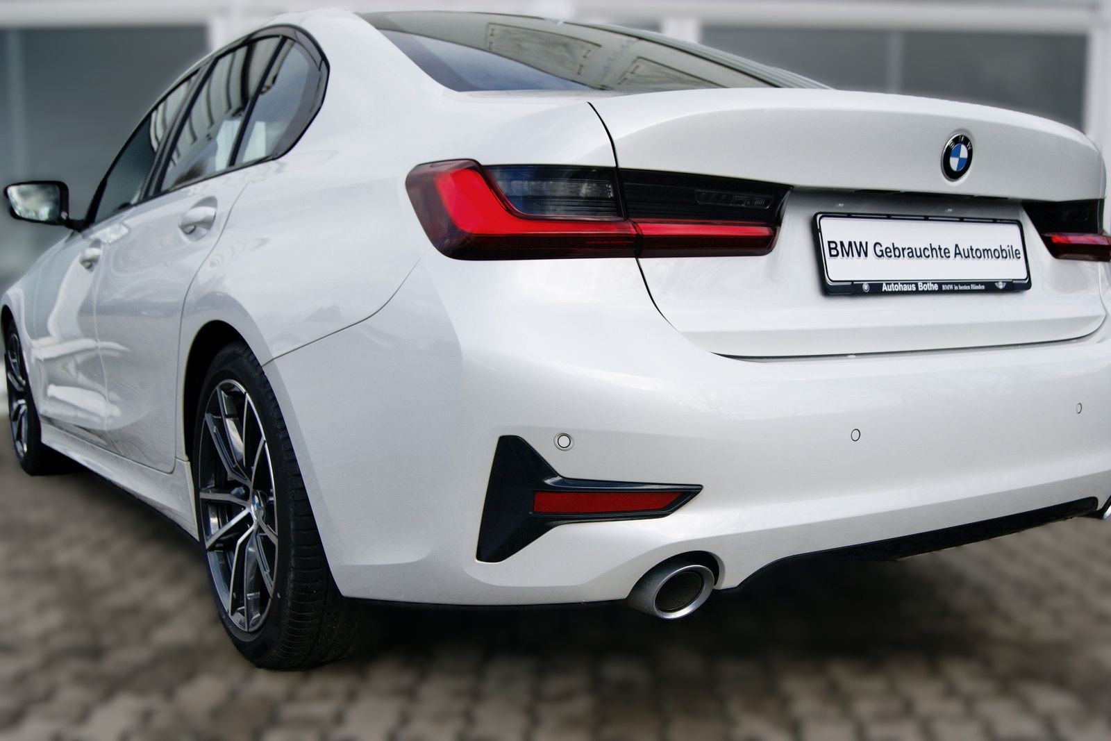 BMW 320d LIM SPORT-LINE - Samsaru's Car Outlet